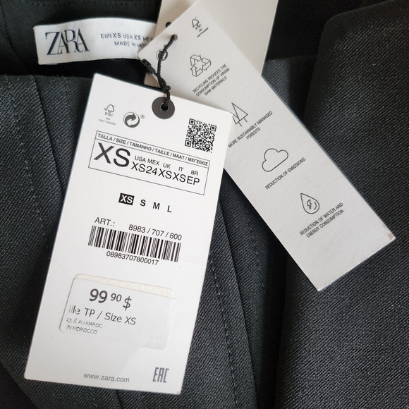 NWT Zara Black Asymmetrical strapless top with menswear inspired button back - Picture 3 of 9